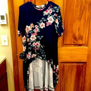 Navy & Floral short sleeved tunic